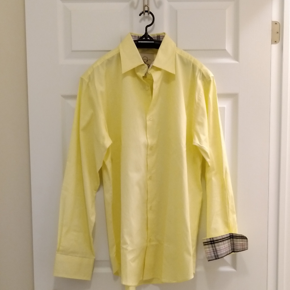 Urban Tribe shirt - NWOT